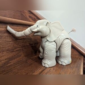 Fisher Price Little People Elephant Large Zoo Animal Toy Electronic Sounds Music